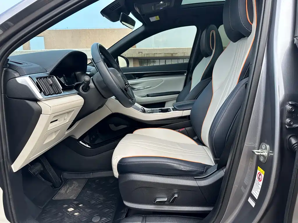 BYD PLUS New Energy — миниатюра 9