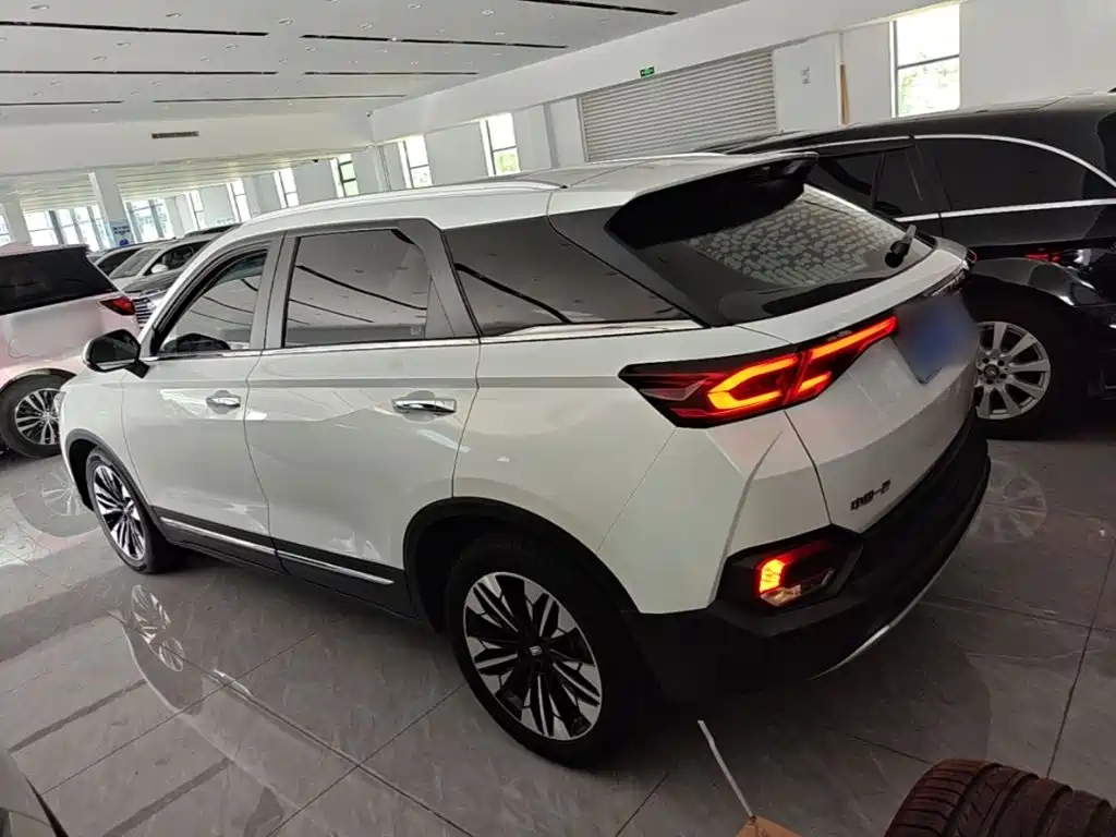 Bestune T77 — миниатюра 5