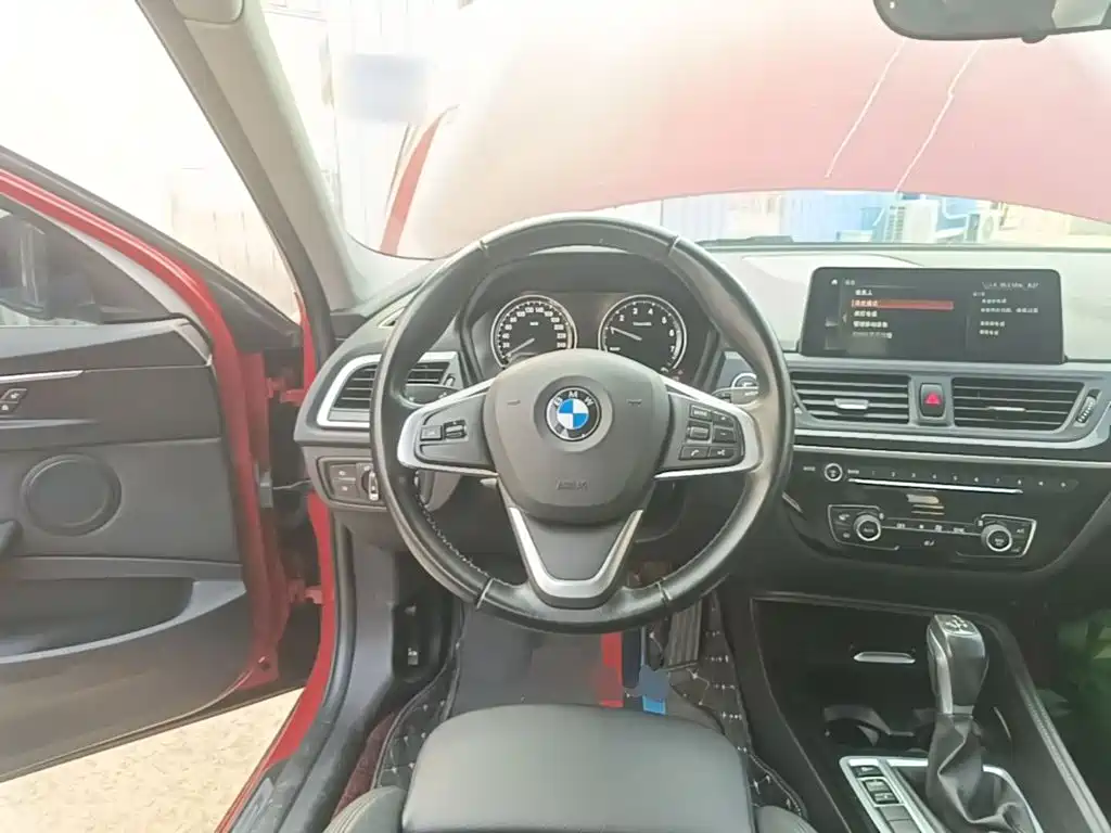 BMW 1 Series — миниатюра 11