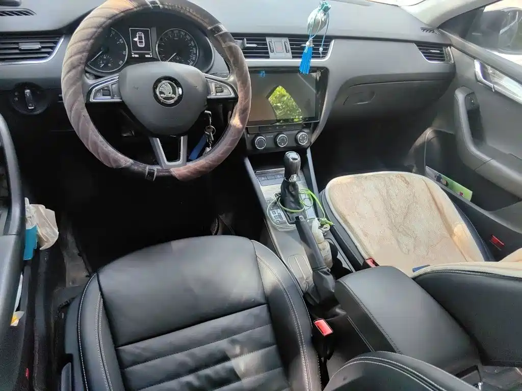 Skoda Octavia — миниатюра 13
