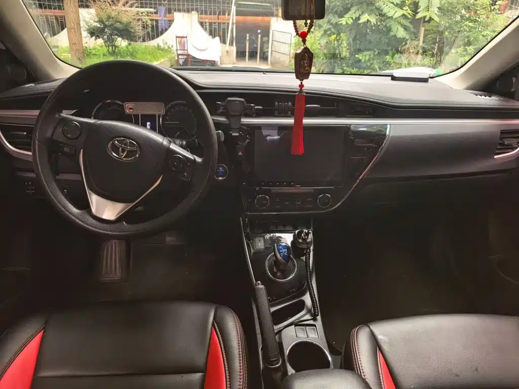 Toyota Corolla — миниатюра 10