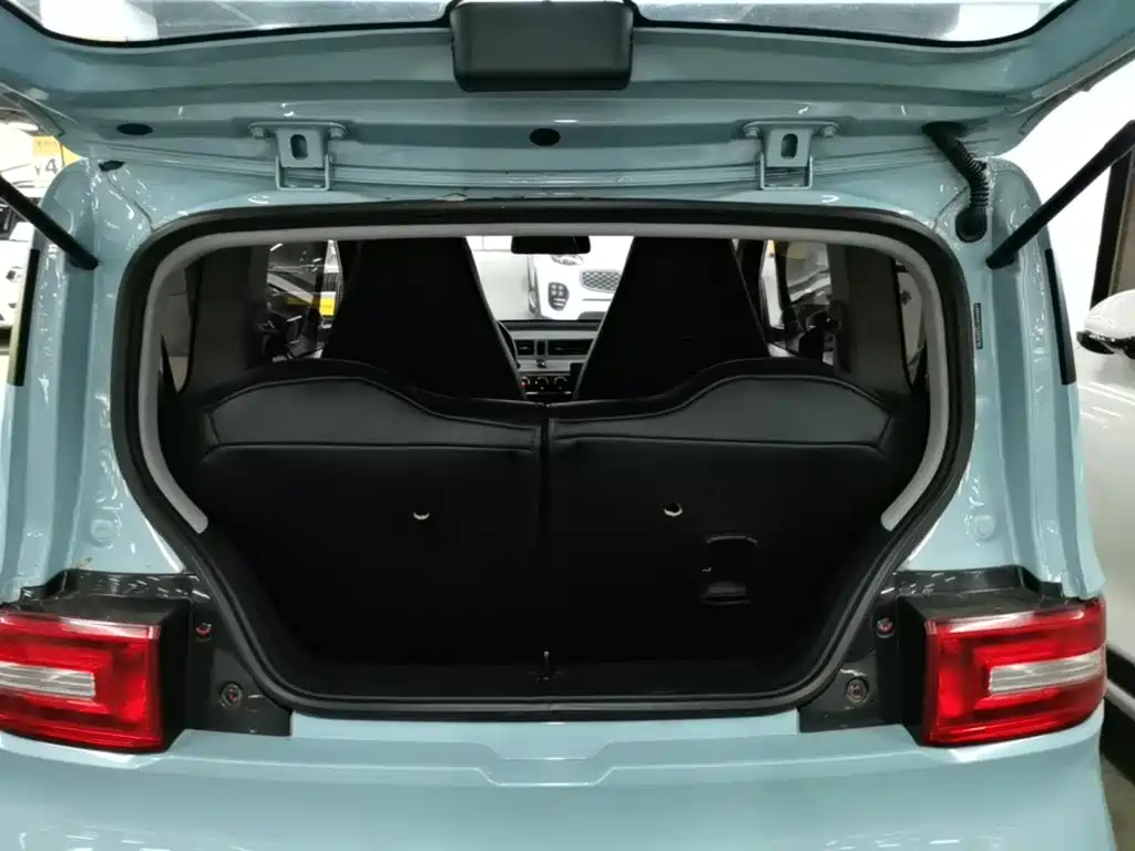 Wuling MINIEV — миниатюра 19