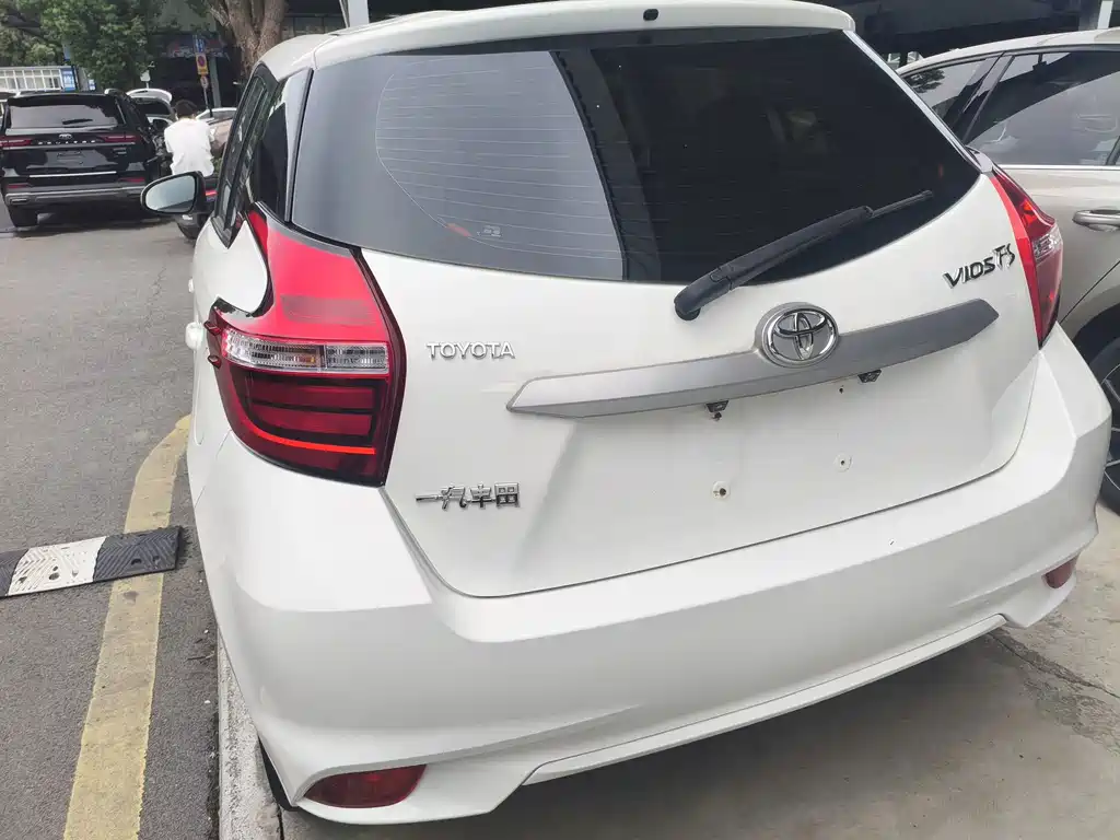 Toyota Vios FS — миниатюра 14