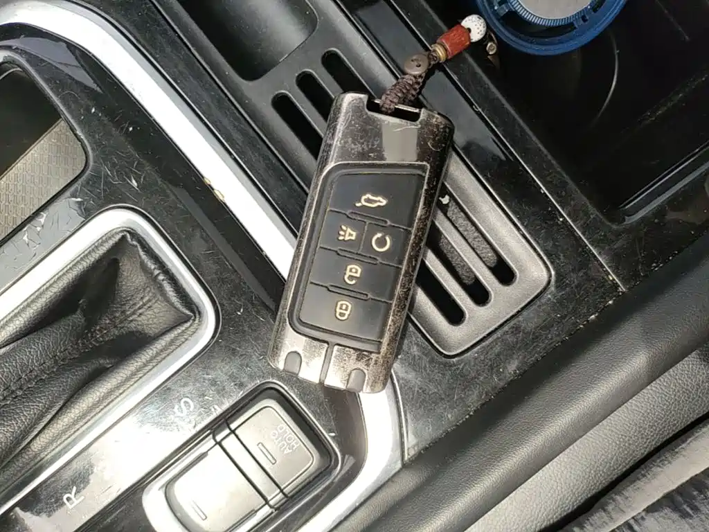 GAC GS8 2017 320T Luxury ( мест)