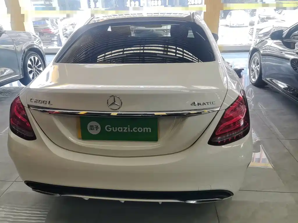 Mercedes-Benz C-Class — миниатюра 6
