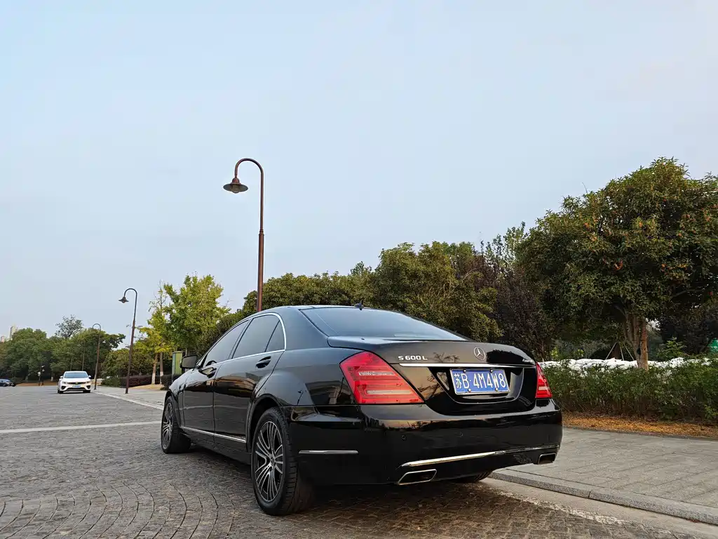 Mercedes-Benz S-Class — миниатюра 7