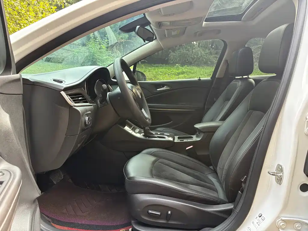 Buick Verano — миниатюра 12
