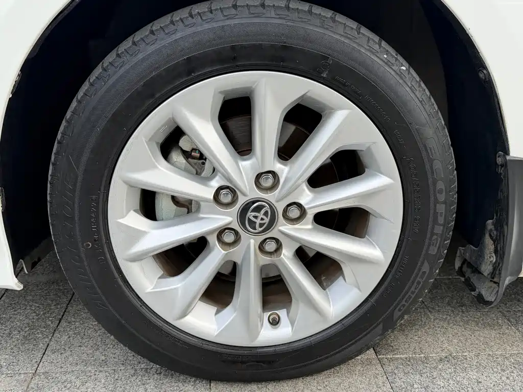 Toyota Corolla — миниатюра 12