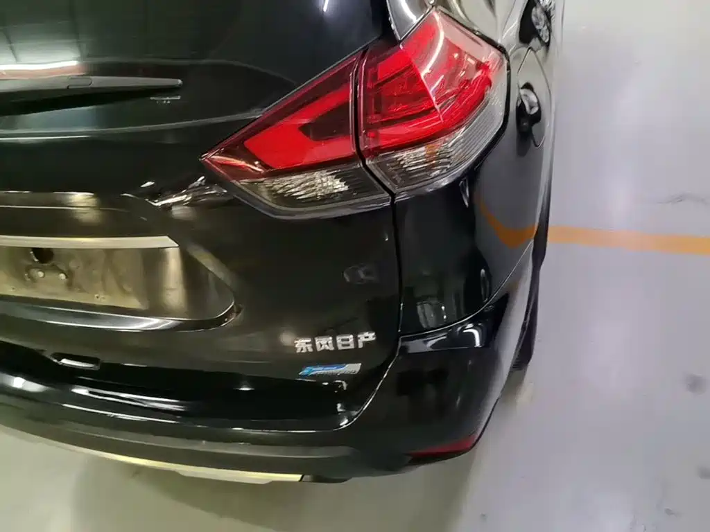 Nissan X-Trail — миниатюра 8