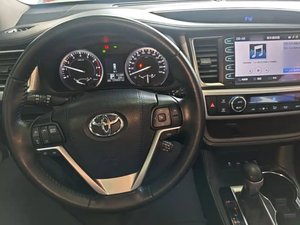 Toyota Highlander — миниатюра 10
