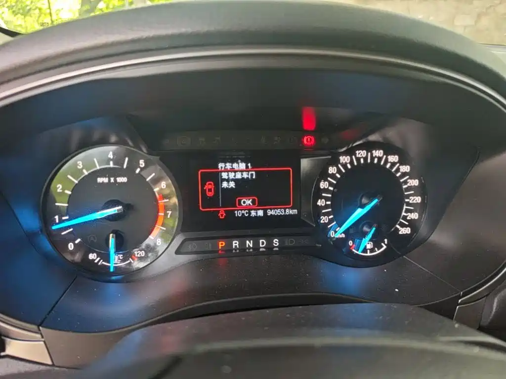 Ford Mondeo — миниатюра 12