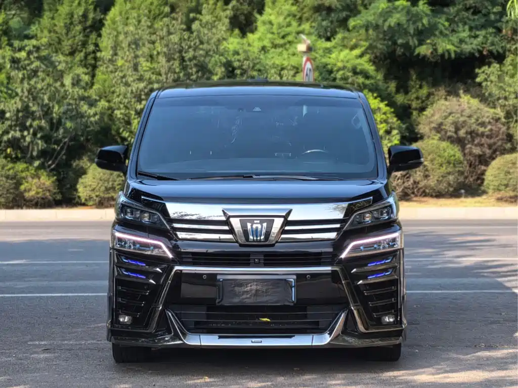 Toyota Vellfire — миниатюра 2