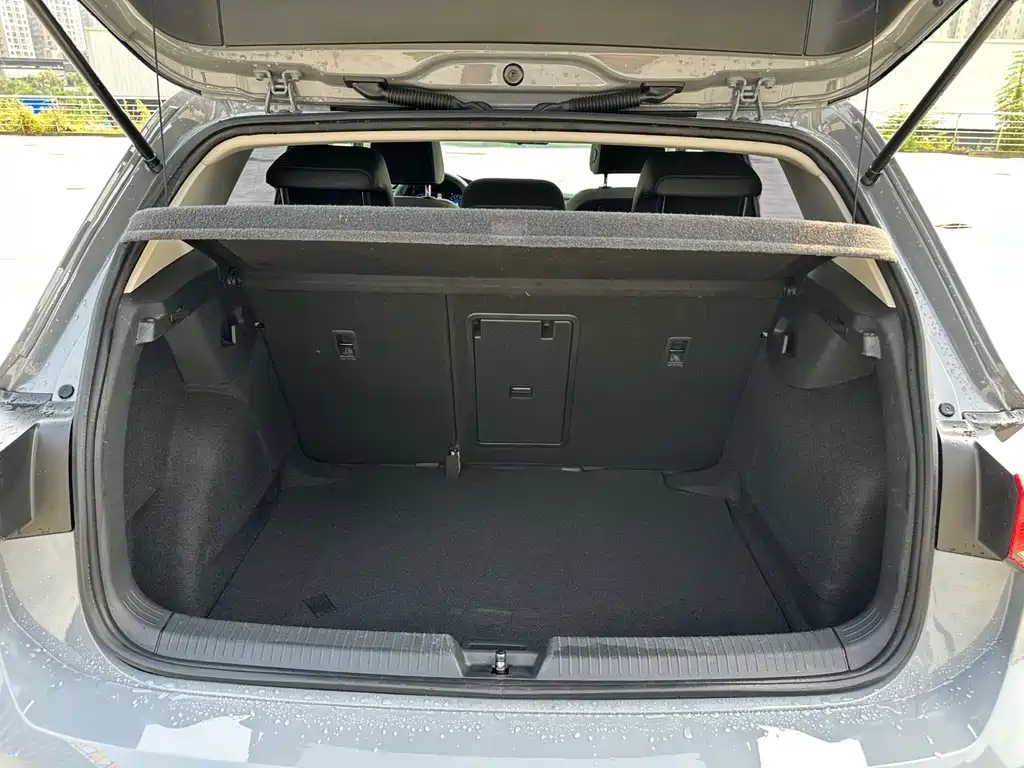 Volkswagen Golf — миниатюра 20