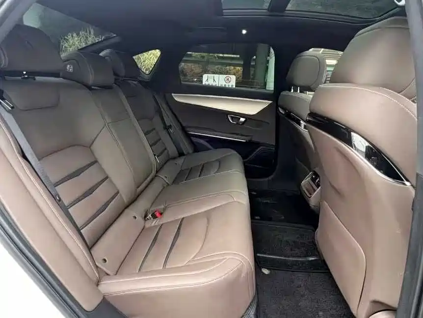 BYD Han — миниатюра 7