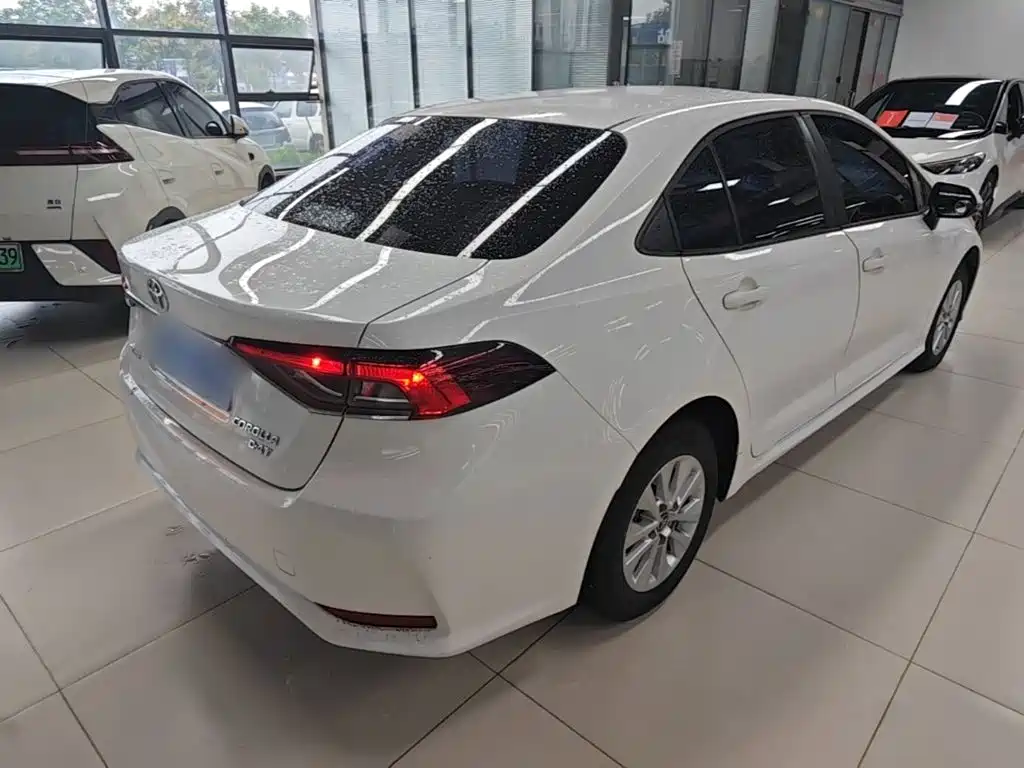 Toyota Corolla — миниатюра 7