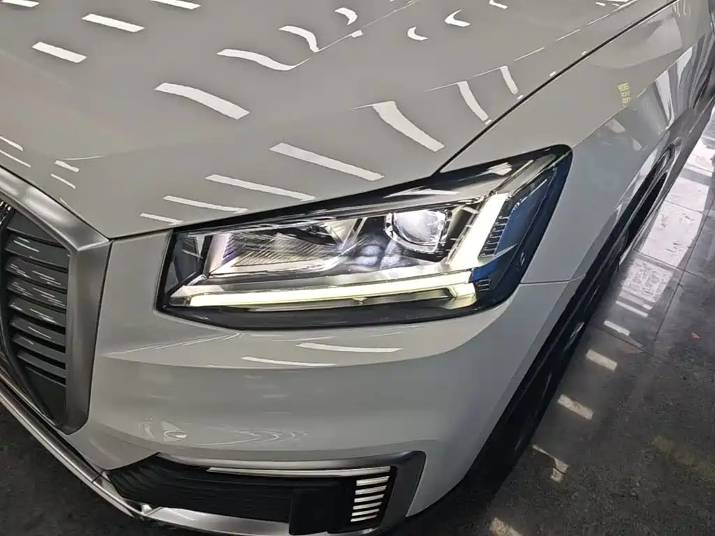 Audi Q2L e-tron — миниатюра 24
