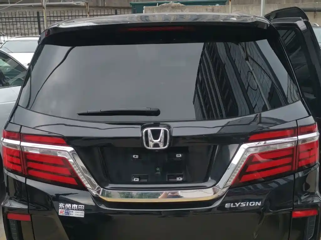 Honda Elysion — миниатюра 16