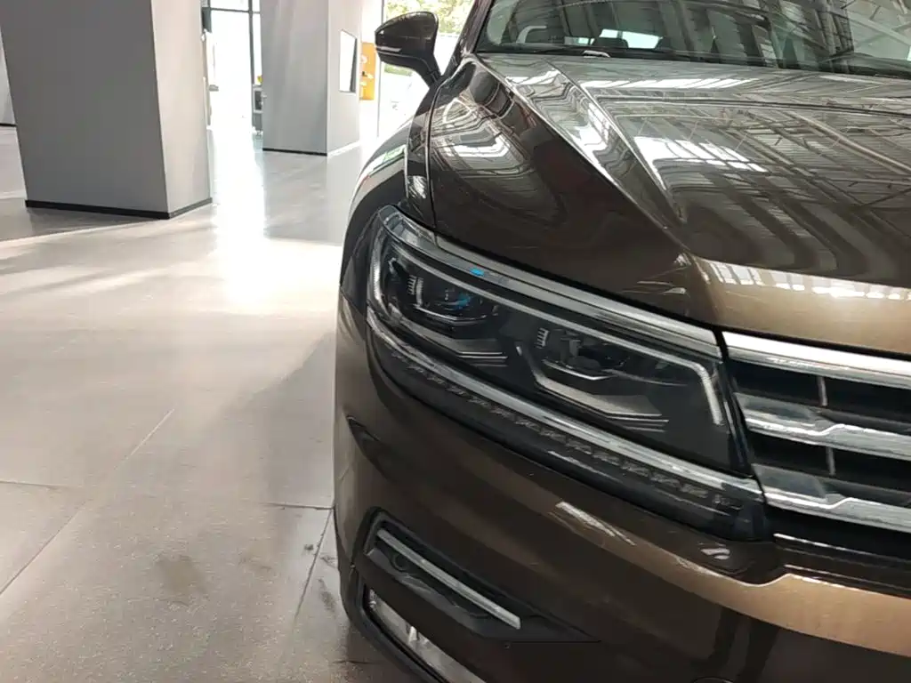 Volkswagen Tiguan L — миниатюра 11