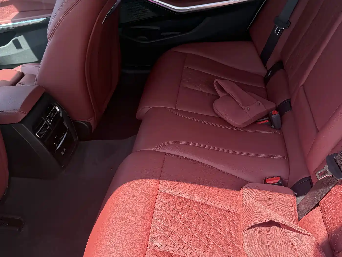 BMW 3 series 2023 Белый из Китая, фото 6