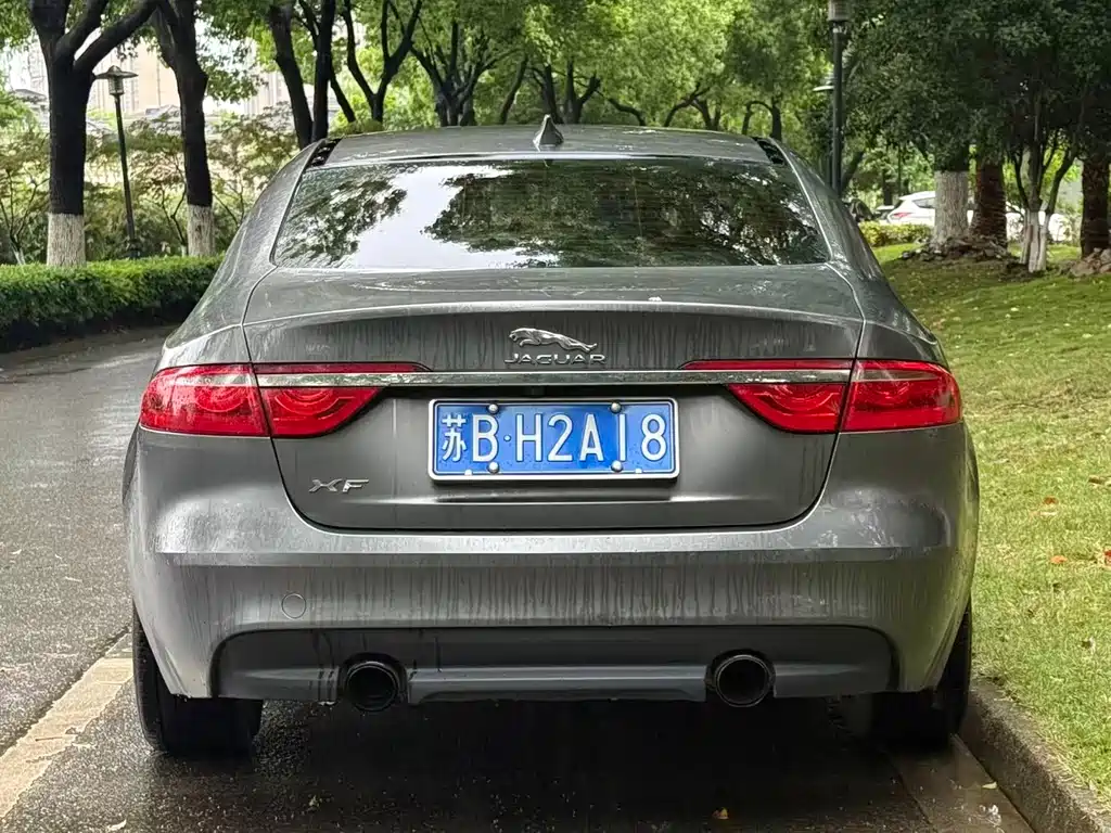 Jaguar XF 2016 XF 2.0T