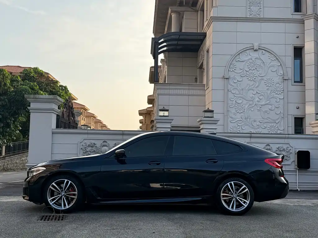 BMW 6 Series GT — миниатюра 6