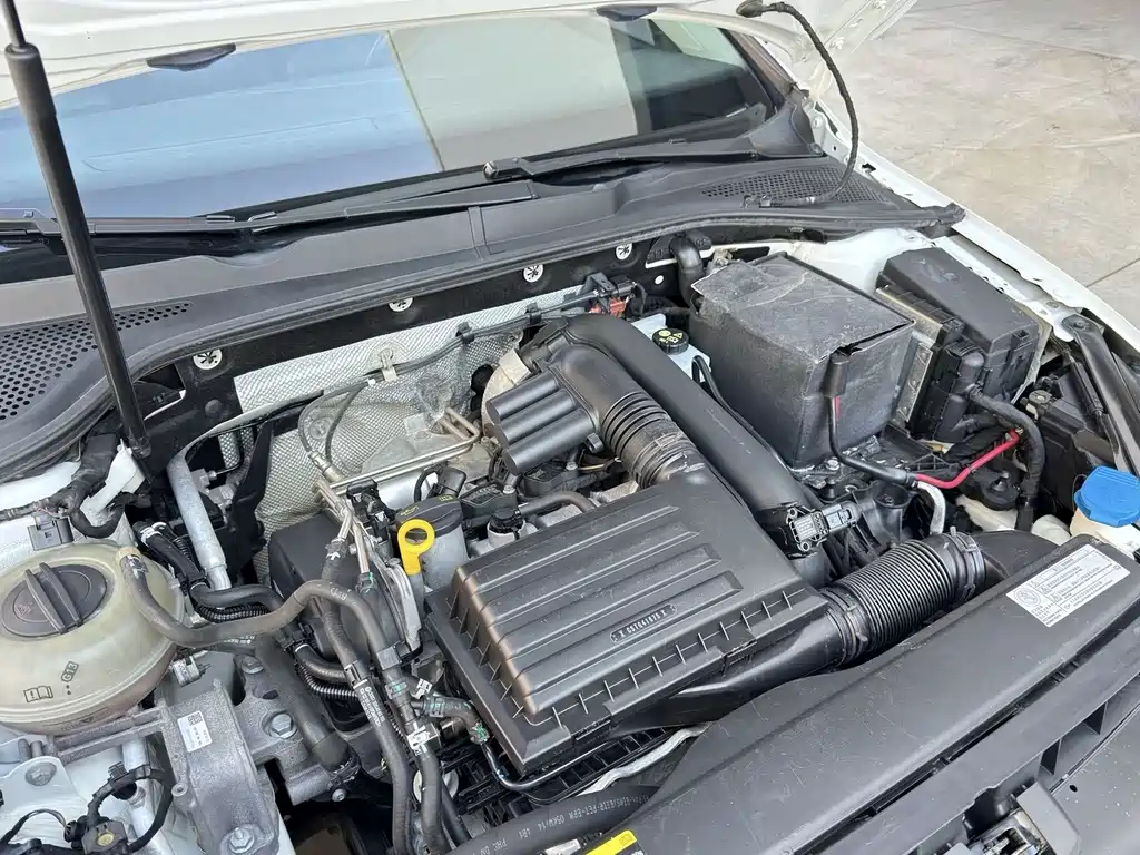 Volkswagen Golf — миниатюра 9