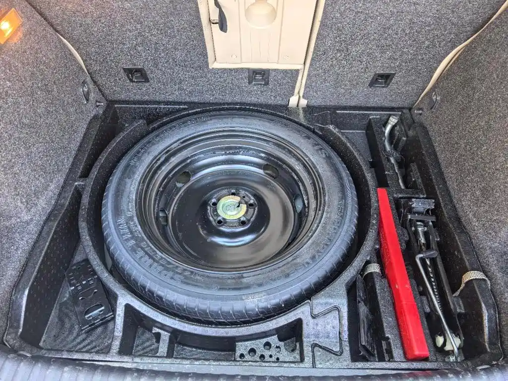 Volkswagen Tiguan — миниатюра 9