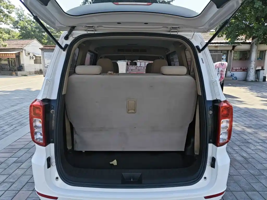 Wuling Hongguang — миниатюра 19