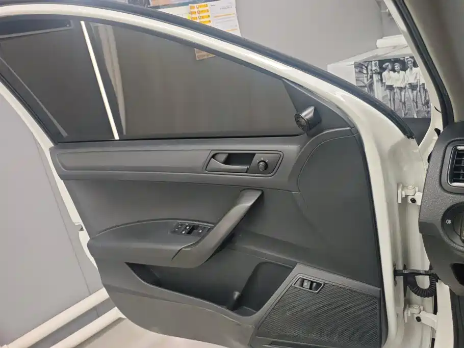 Volkswagen Santana — миниатюра 7