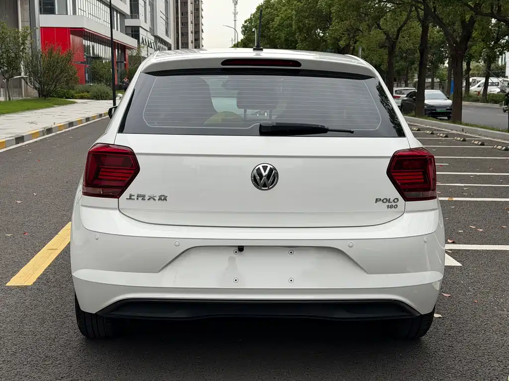 Volkswagen Polo — миниатюра 5