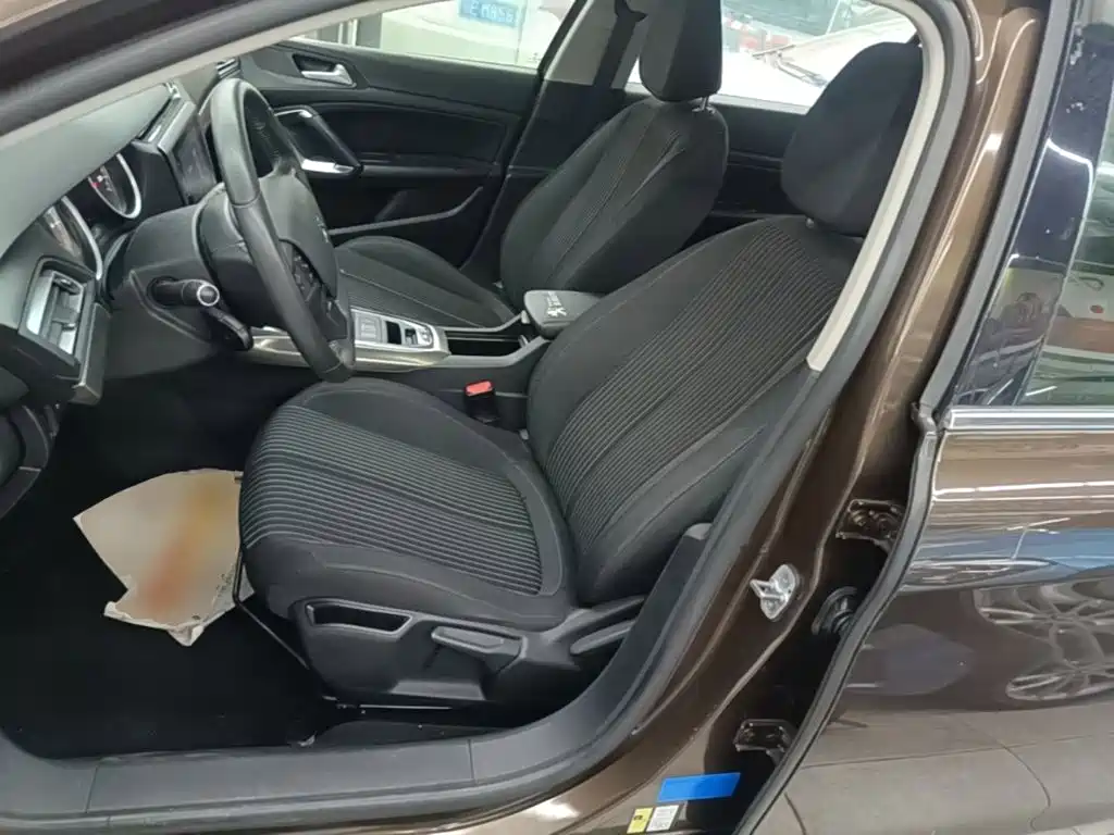Peugeot 408 — миниатюра 15