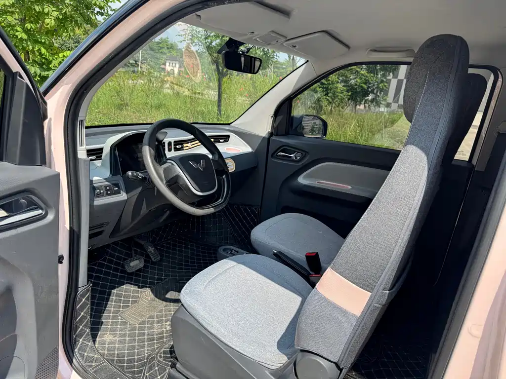 Wuling MINIEV — миниатюра 7