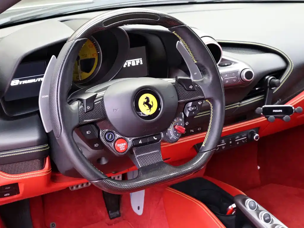 Ferrari F8 — миниатюра 11
