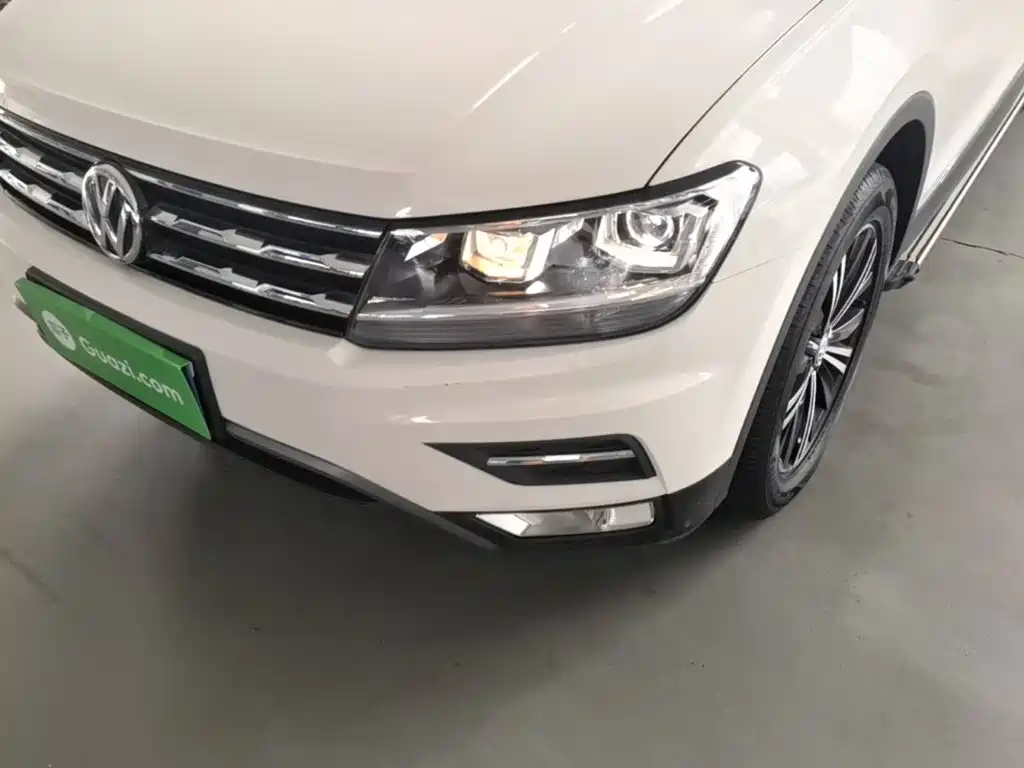 Volkswagen Tiguan L — миниатюра 24