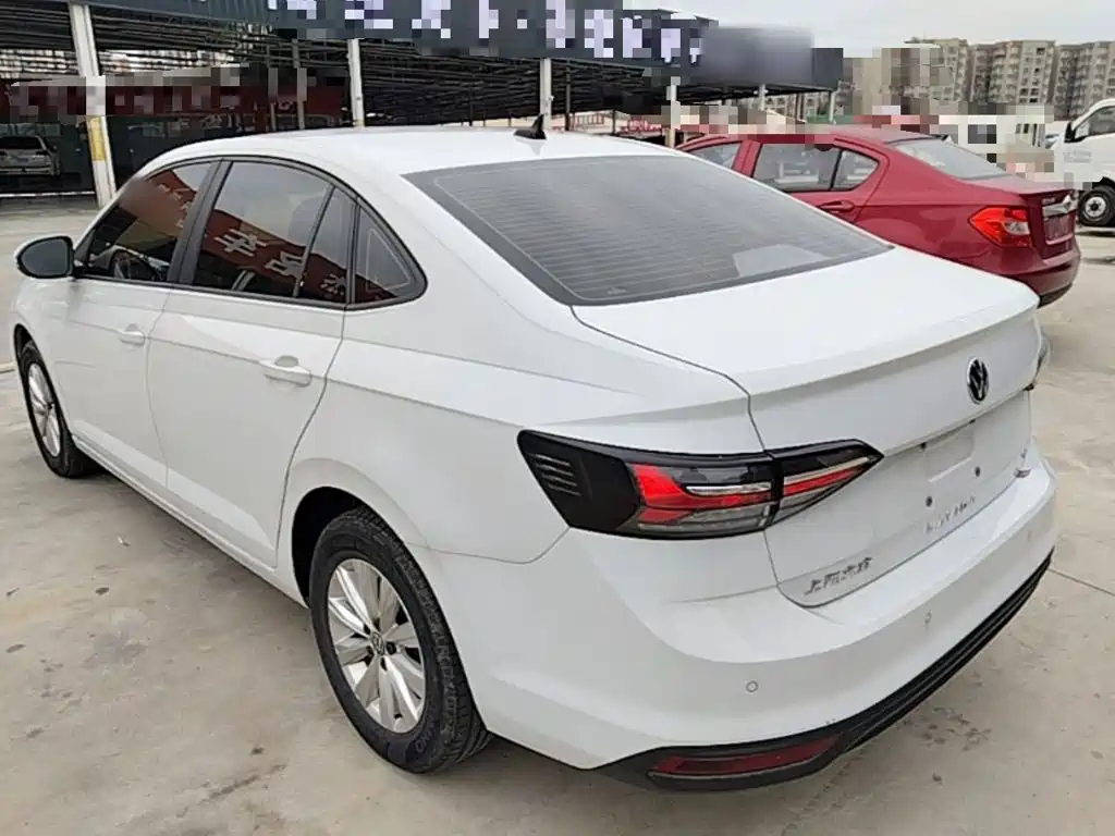 Volkswagen Lavida — миниатюра 5