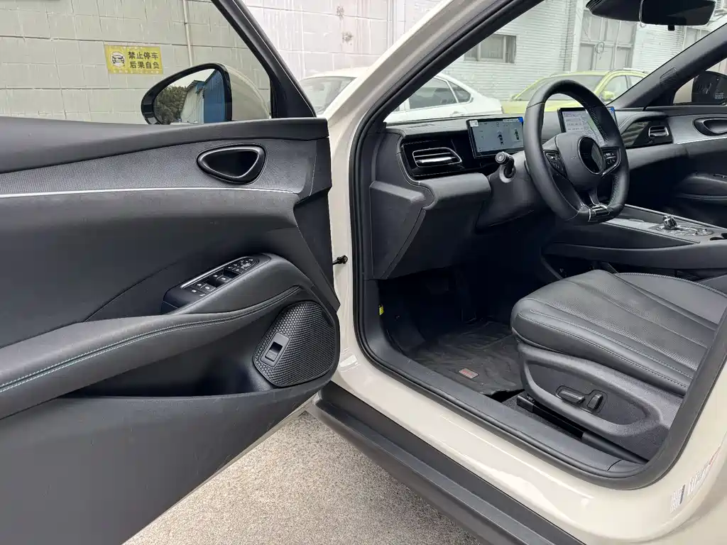 BYD SEAL 06 NEW ENERGY