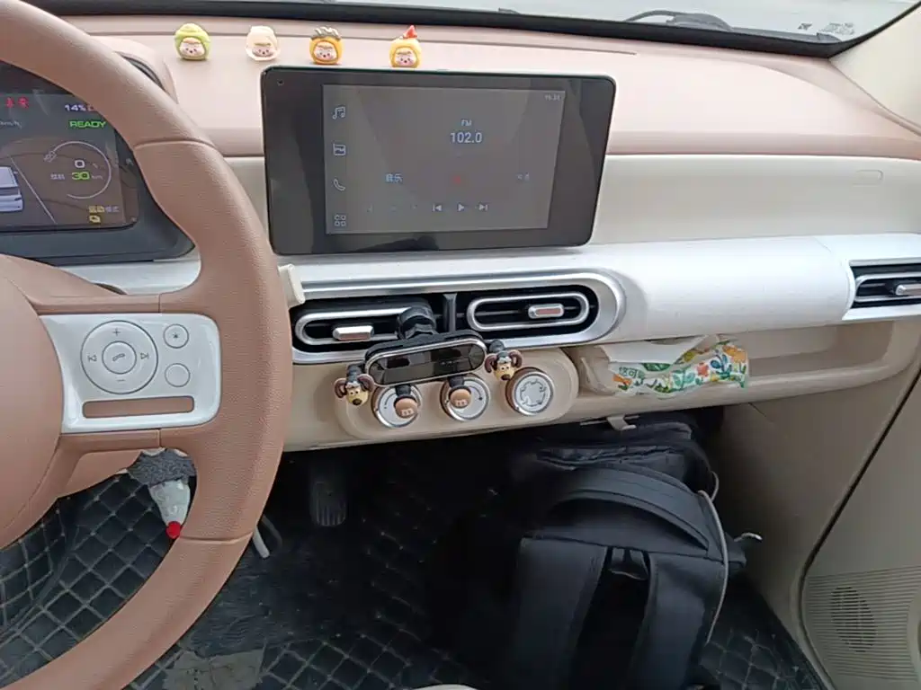 Wuling MINIEV — миниатюра 13