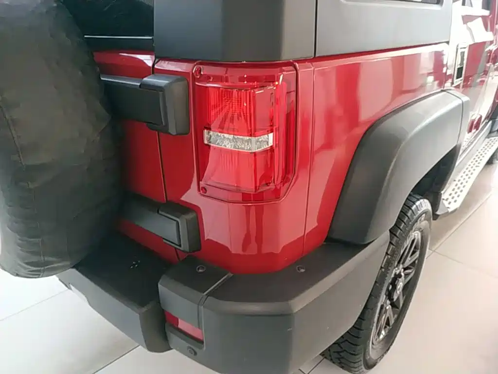 BAIC BJ40 2016 40L 2.3T AT Premium