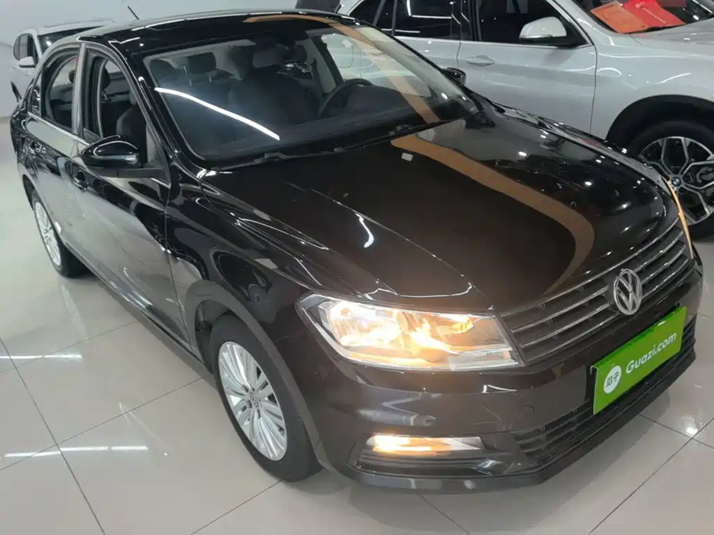Volkswagen Santana — миниатюра 4