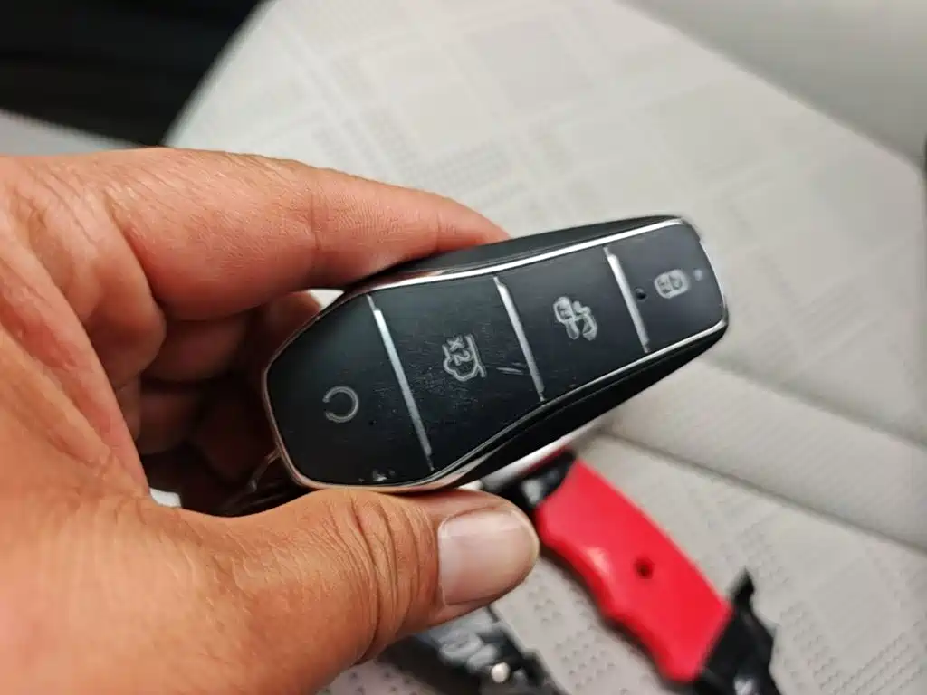 BYD Yuan UP — миниатюра 9