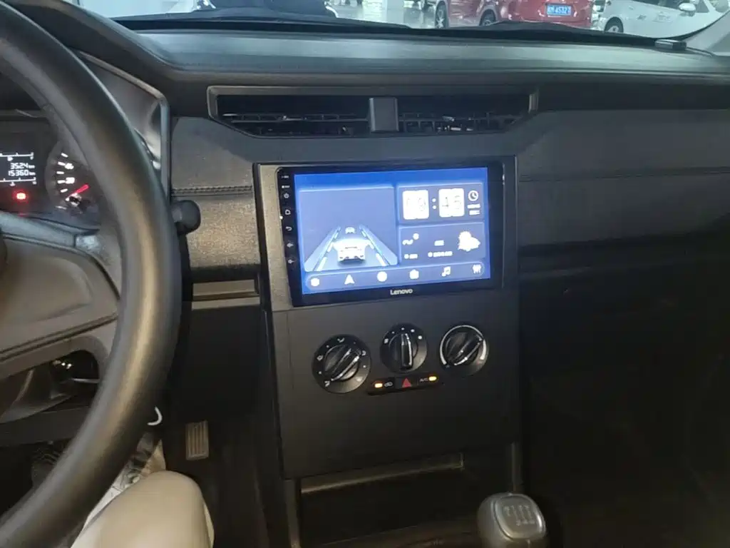Wuling Hongguang PLUS — миниатюра 13