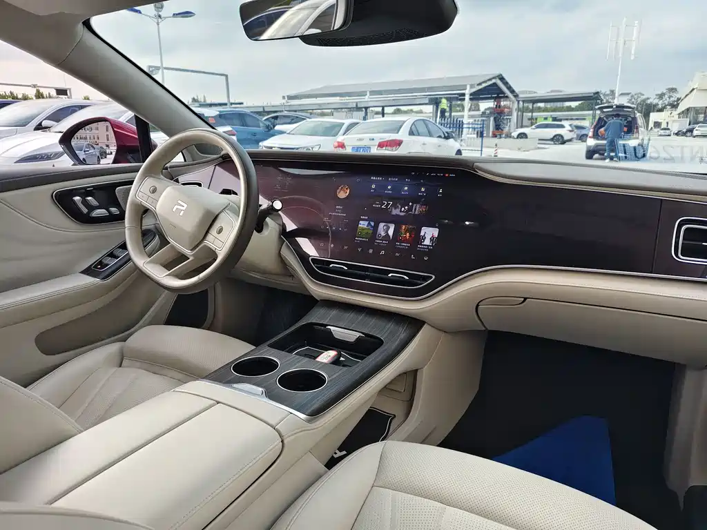 RISING AUTO FEIFAN F7