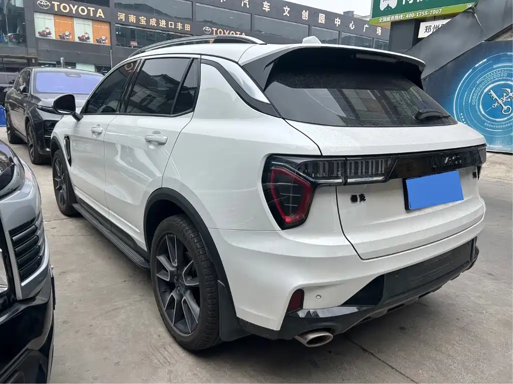 Lynk & Co 01 — миниатюра 10