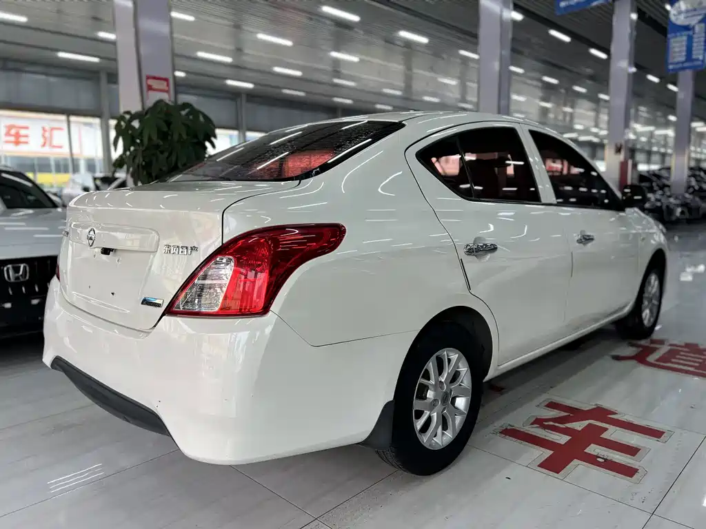 Nissan Sunny — миниатюра 9