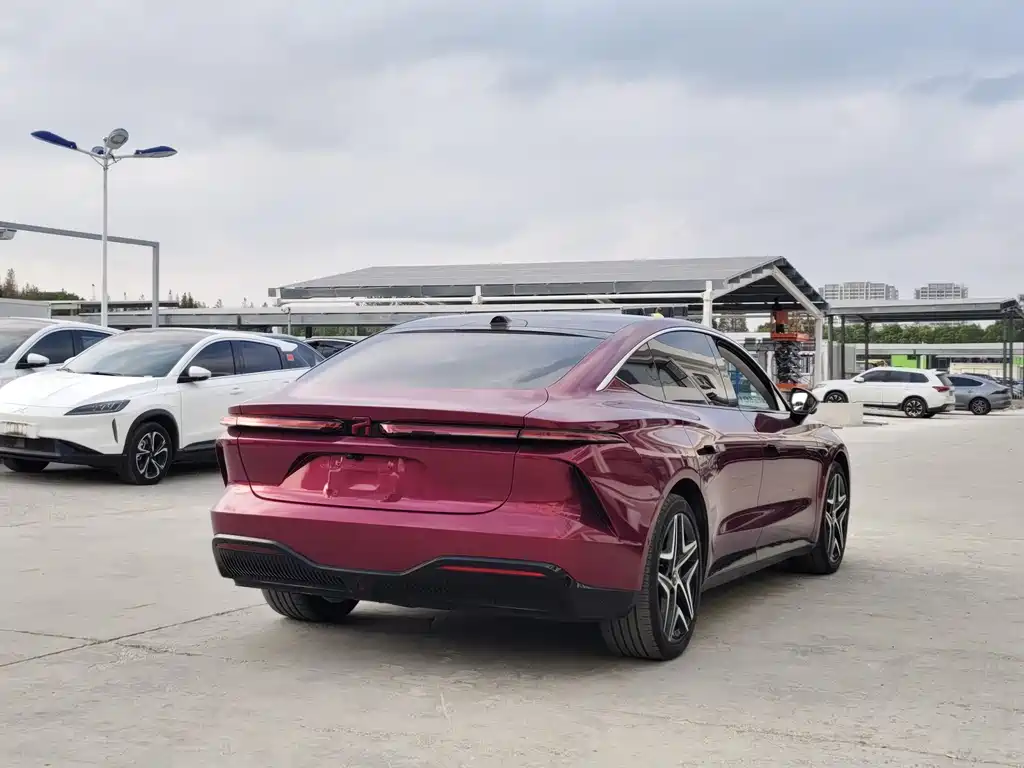 RISING AUTO FEIFAN F7