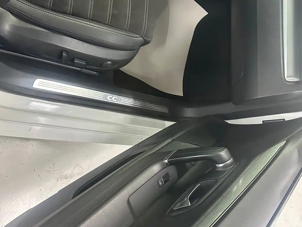 Volkswagen CC — миниатюра 4