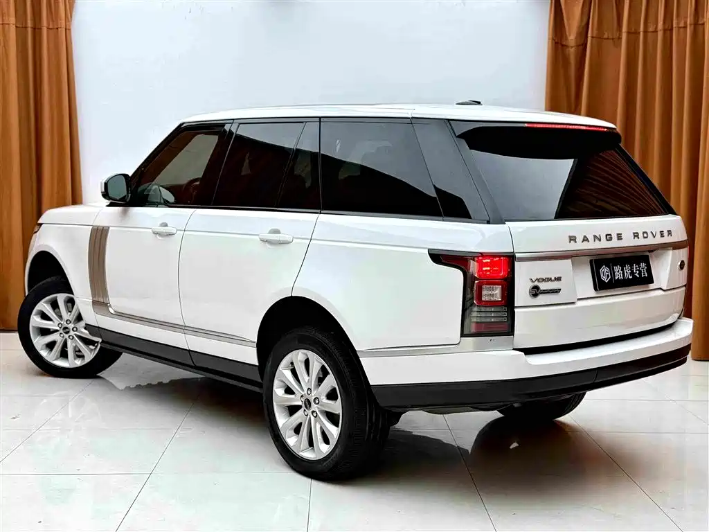 Land Rover Range Rover — миниатюра 6