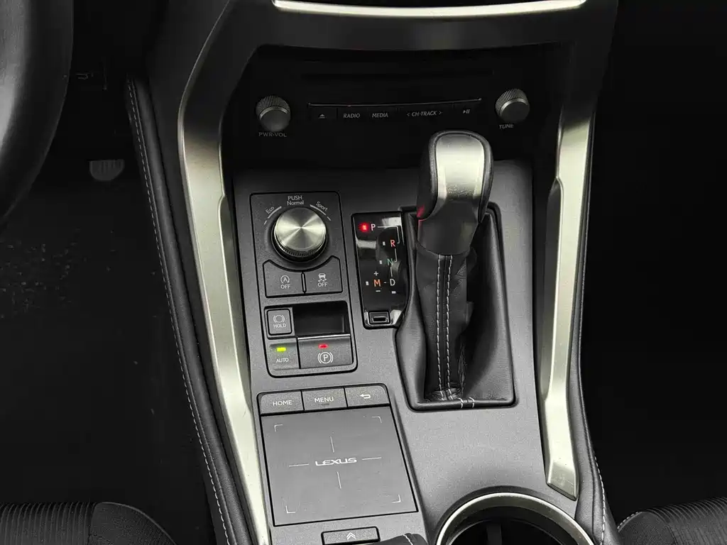 Lexus NX — миниатюра 10