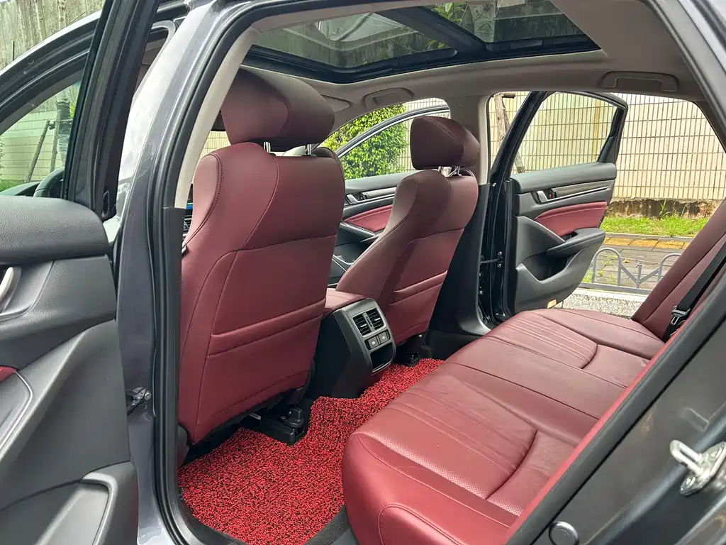 Honda Accord — миниатюра 6