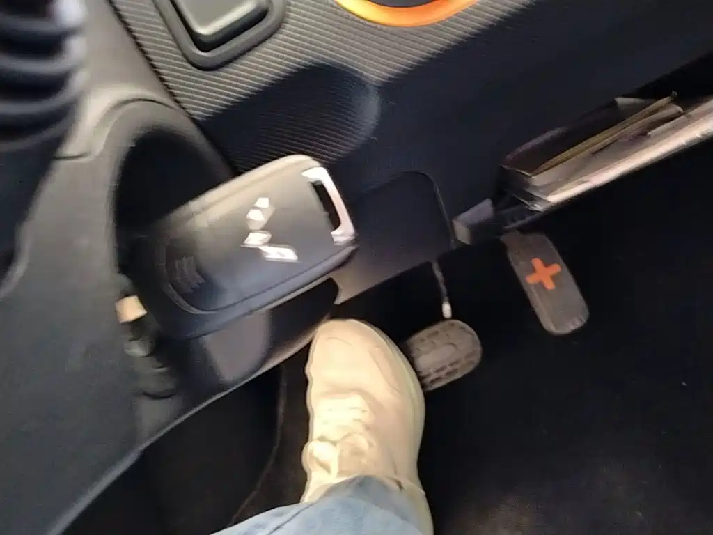 Wuling MINIEV — миниатюра 9